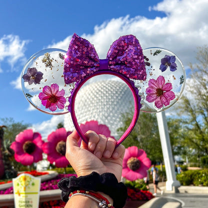 Violet pressed flowers mouse ears / Resin dried flowers / purple floral ears/ flower and garden festival ears